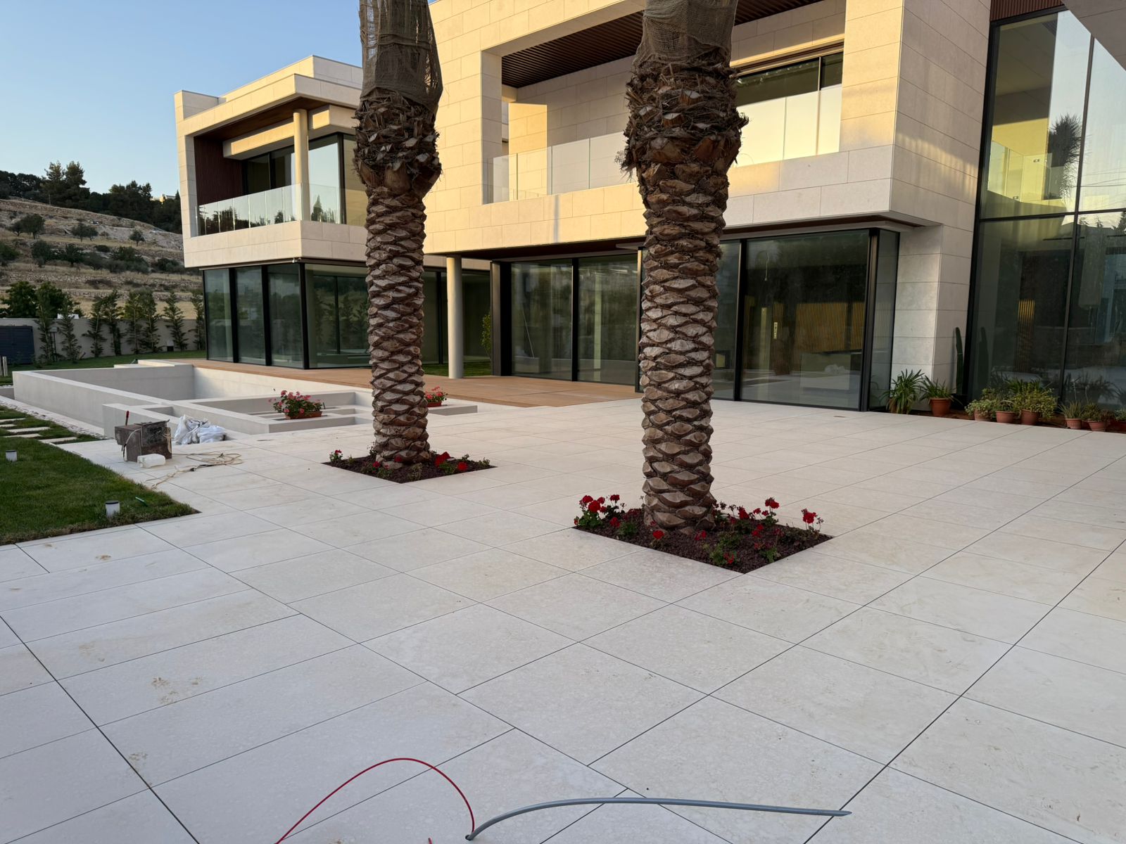 2025 06 01 at 18.09.26 (1)